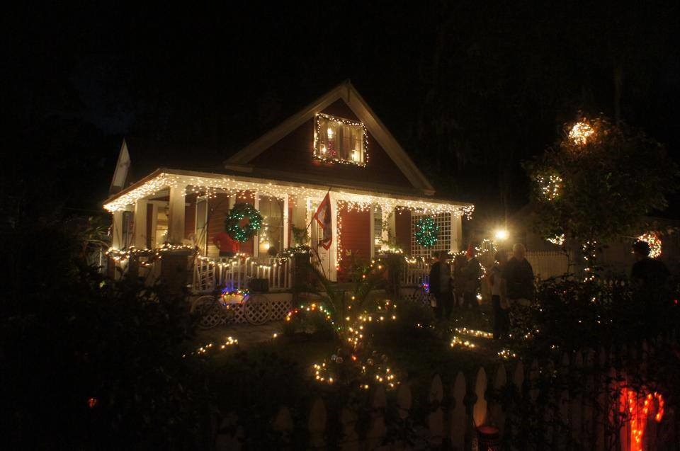 Best Christmas Lights in Orlando's Neighborhoods - Orlando First Time ...